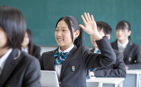 課題と向き合い答えを探す