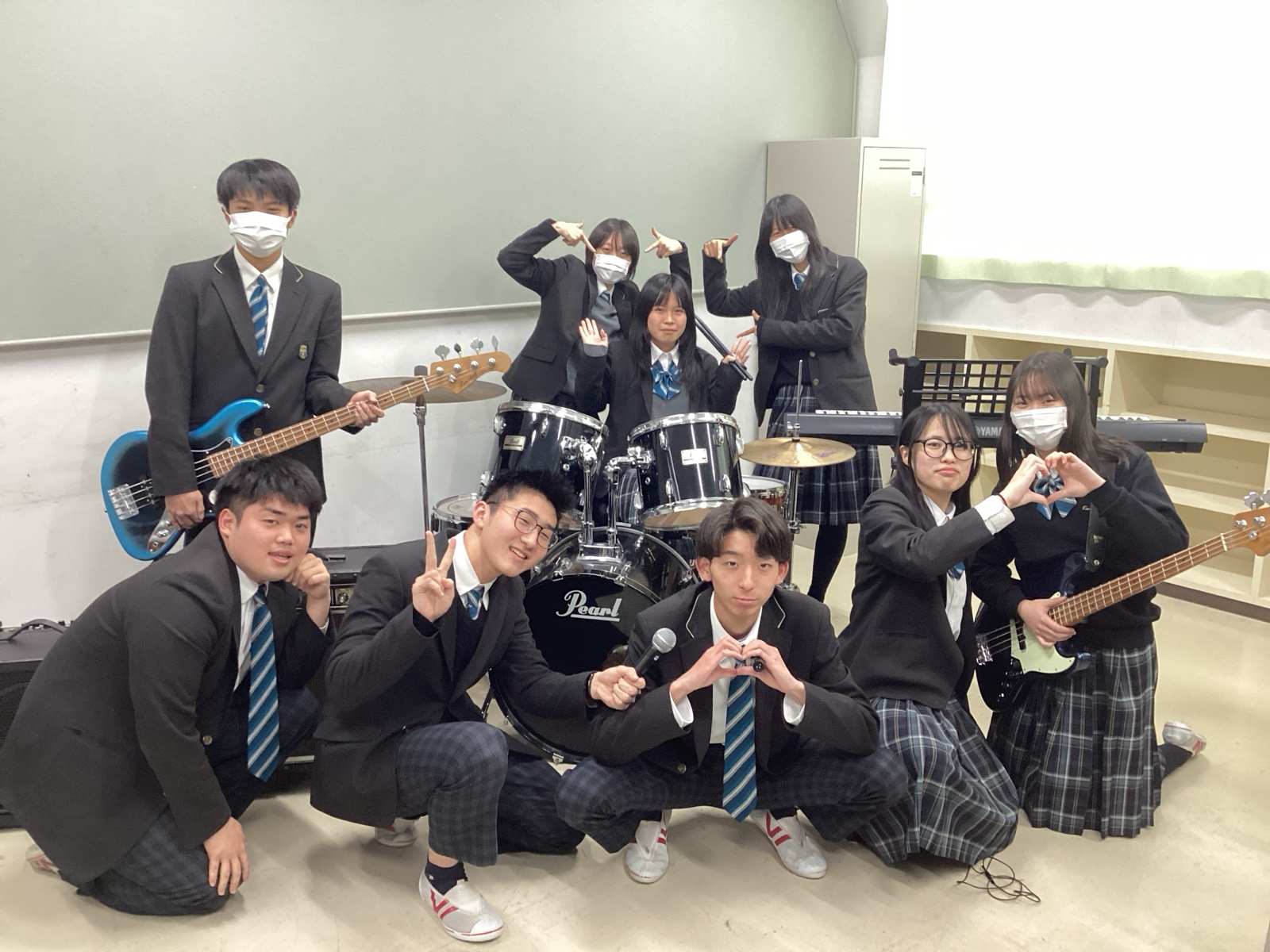 軽音楽同好会